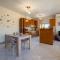 Estell’s sweet luxury house