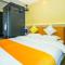 Wind sleeping Color Hotel - Line7&18Nancun Wanbo STN - Kanton