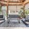 Stunning Villa Paola with Swimming Pool & Terrace! - 维拉西米乌斯
