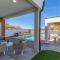 Amazing Home In Galizana