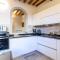 Awesome Home In San Gimignano With Wifi