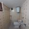 Shyam Homestay- Twin Room With Private Bathroom