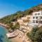 Villa Maris, 10m from beach, infinity pool