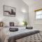 Vibrant 2-Bed by Bow - 伦敦