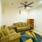 4 Bedrooms Homestay, Fully Aircond in Sendayan by DKAY HOMES I 10-15 pax