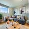 Luxury 1-Bedroom Stylish & Cosy Apartment, Central Southampton! Stylish abode Sleeps 4, Great Location! SUMMER SPECIAL OFFER! - by Blue Puffin Stays