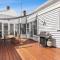 Portia-Close to City Ctre Beach