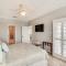 Orange Beach Waterfront Condo with Pool Access! - شاطئ أورانج