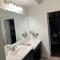 Lxry 7BR, Heated Pool and Spa near attrns, St2 - 圣安东尼奥