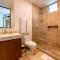NHOA 206B Lux 1BR Condo Jungle View in Aldea Zama - 图卢姆