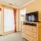 Branson Condo on Table Rock with Lake Views and Pool and WiFI near Silver Dollar City - برانسون