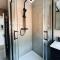 R1 - Newly renovated Private Self contained Room in Selly Oak Birmingham with bathroom shared between two rooms - 伯明翰