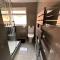 R2 - Newly Renovated Private self contained room Selly Oak Birmingham with bathroom shared between two rooms - Birmingham