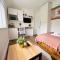 R4 - Newly Renovated Private Room with own kitchenette in a shared house - Selly Oak Birmingham - Birmingham