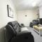 Cosy home, family & contractor friendly 4 bedroom near Leeds centre, sleeps 7 - Leeds