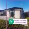 Stylish Private Guest House Ensuite -Private Bathroom & Spacious Private Lounge