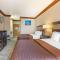 Best Western Fort Worth Inn and Suites - Fort Worth