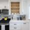 2 Bedroom House - Fire Pit Table BBQ - Downtown