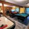 The Bear Foot Lodge by AvantStay Game Room Deck BeachLake Access - Albrightsville