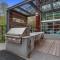 CozySuites Mill District with pool, gym #01