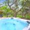 Red Bird Cottage - Wimberley