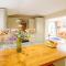 Tanyard House