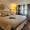 Lily Creek Lodge - داهلونغا