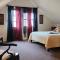 Lily Creek Lodge