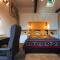 Cosy countryside retreat - Pogo