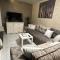 Apartman Little garden near Airport