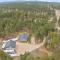 Camp Bluebird - كاستر