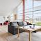 Nice Home In Juelsminde With Kitchen - Juelsminde