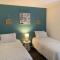 On the Park-Modern 4 Bedroom -3 Living Area Home 100m to Parks and Shopping Centre