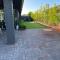 On the Park-Modern 4 Bedroom -3 Living Area Home 100m to Parks and Shopping Centre
