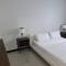 AC Hotel Neighbors Luxury 1 Bedroom Uptown Kingston Apartment - Kingston