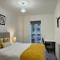 Luxury Lakeview Apartment