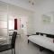 BARTON BEACHSIDE - Stylish Studio Apartment, Double & Single - Central Beach & Promenade Location - Over 21s, Family Friendly Only, ID Required