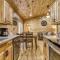 Natures Getaway, Pickleball Court, Creek, WIFI, Mountain Views, Starting at 79"