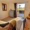 Apple Tree Barn - converted barn with meadow views - Helston