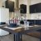Falkirk City Centre Stylish Two-Bedrooms Apartment