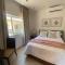 Cozy Apartment for couples with beach access