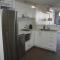 Lovely 2 Bedroom Serviced Apartment & Free Parking
