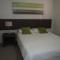 Lovely 2 Bedroom Serviced Apartment & Free Parking - Mandurah