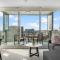 Cosy 2BR CBD Apt Free Wi-Fi & Swimming pool