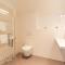 The Saddlers House - best price per bed