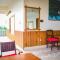 Hotel Riverside with Swimming pool - Sauraha