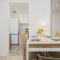 Bright Apartment in Warsaw Center with Two Bedrooms and Balcony by Noclegi Renters