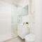 Bright Apartment in Warsaw Center with Two Bedrooms and Balcony by Noclegi Renters