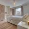 Spacious 2-Bed Flat Close To NEC BHX HS2