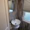 Tattershall VIP Retreat - Hot tub, stunning lakeside views, newly refurbished to an amazing 5 star standard